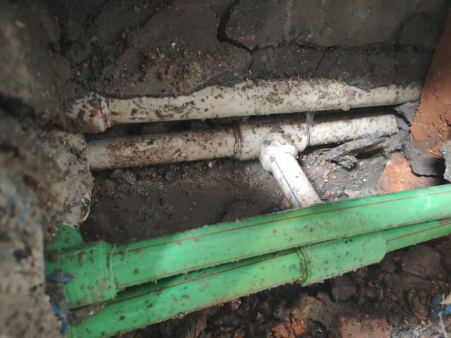 绵竹市消防水管漏水检测维修.客厅漏水检测维修